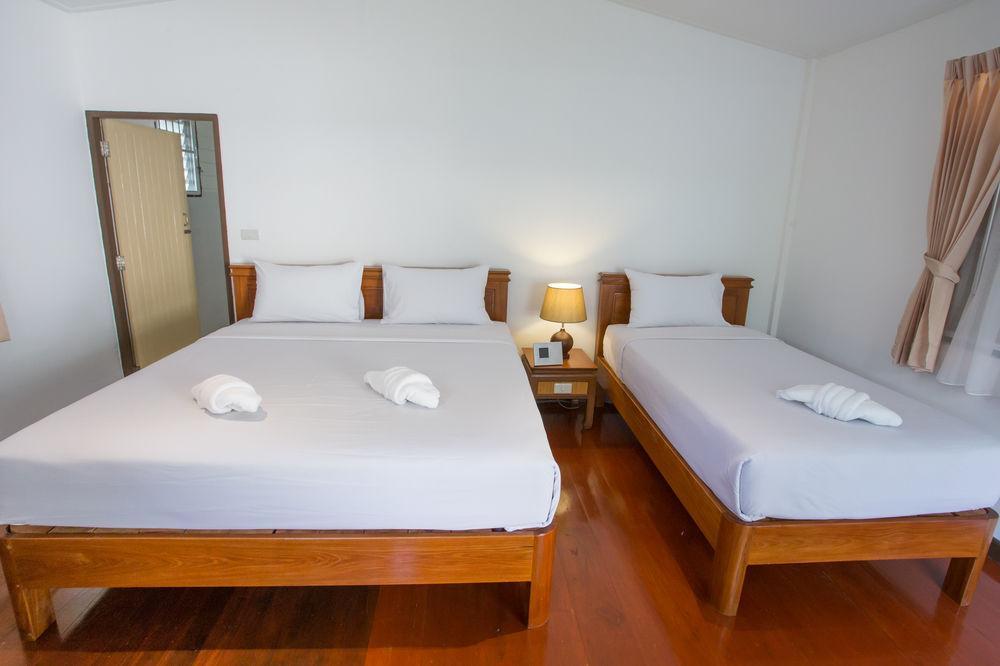 Hotel The Bangkokians City Garden