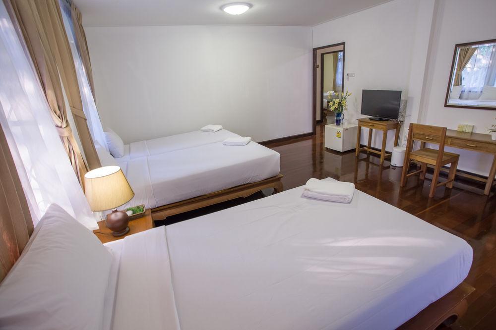 Hotel The Bangkokians City Garden 2*